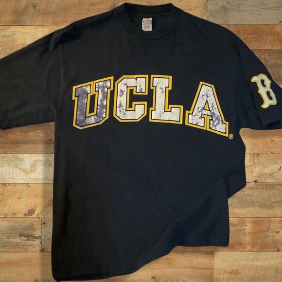 Made In USA × Vintage UCLA Spell Out T-Shirt RARE Size M - Picture 2 of 5